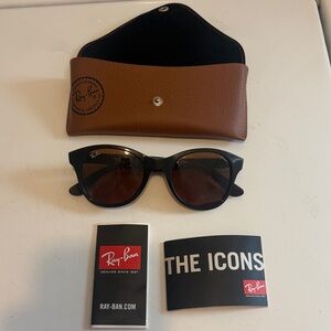 Ray-Ban Black Frame Brown Lens Sunglasses with Brown Case and Booklets